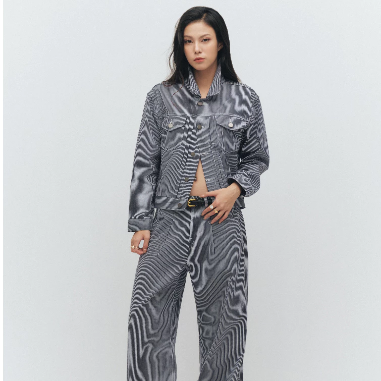 Áo khóac jean nữ Owlbrand Pleat Striped - Ảnh 2